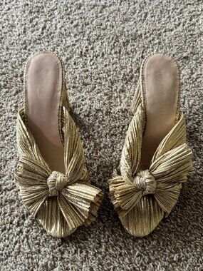Loeffler Randall Penny Gold‎ Pleated Slip On Bow Heel Size 9